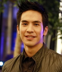โป๊ป ธนวรรธน์ วรรธนะภูติ